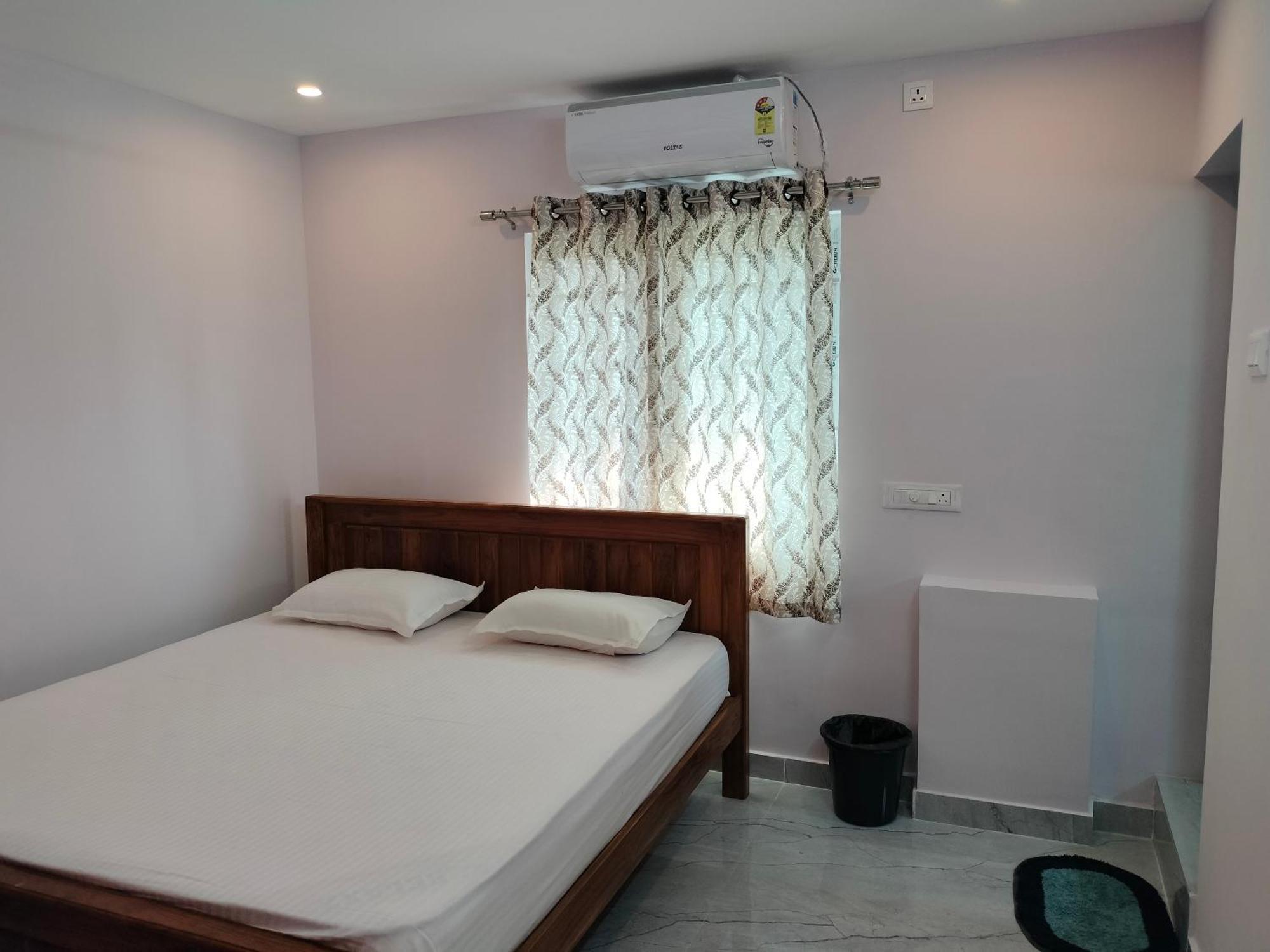 Hotel Teja Residency Alāndurai Exteriér fotografie